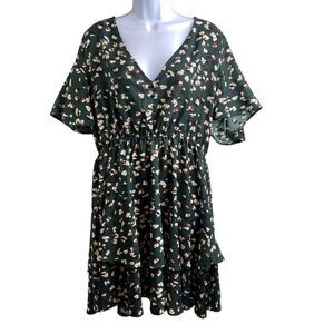 Arula Women's Black Tiered Dress Size 1X Cottagecore‎ Boho Ditsy Dark Floral